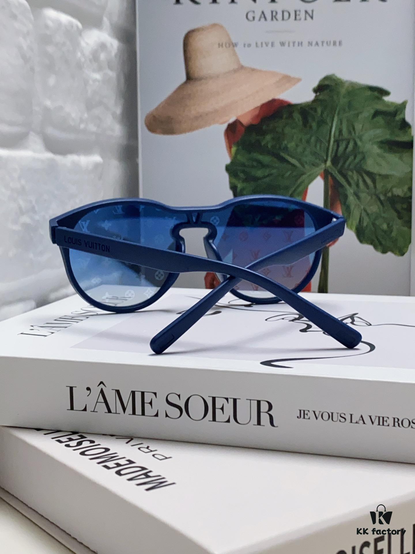 6931af78ccd8ab3d7afa3768 LOUIS VUITTON Round Frame Sunglasses with Detailed Design, Original LV Edgeless Style, Classic Temple Logo, High-Quality Construction