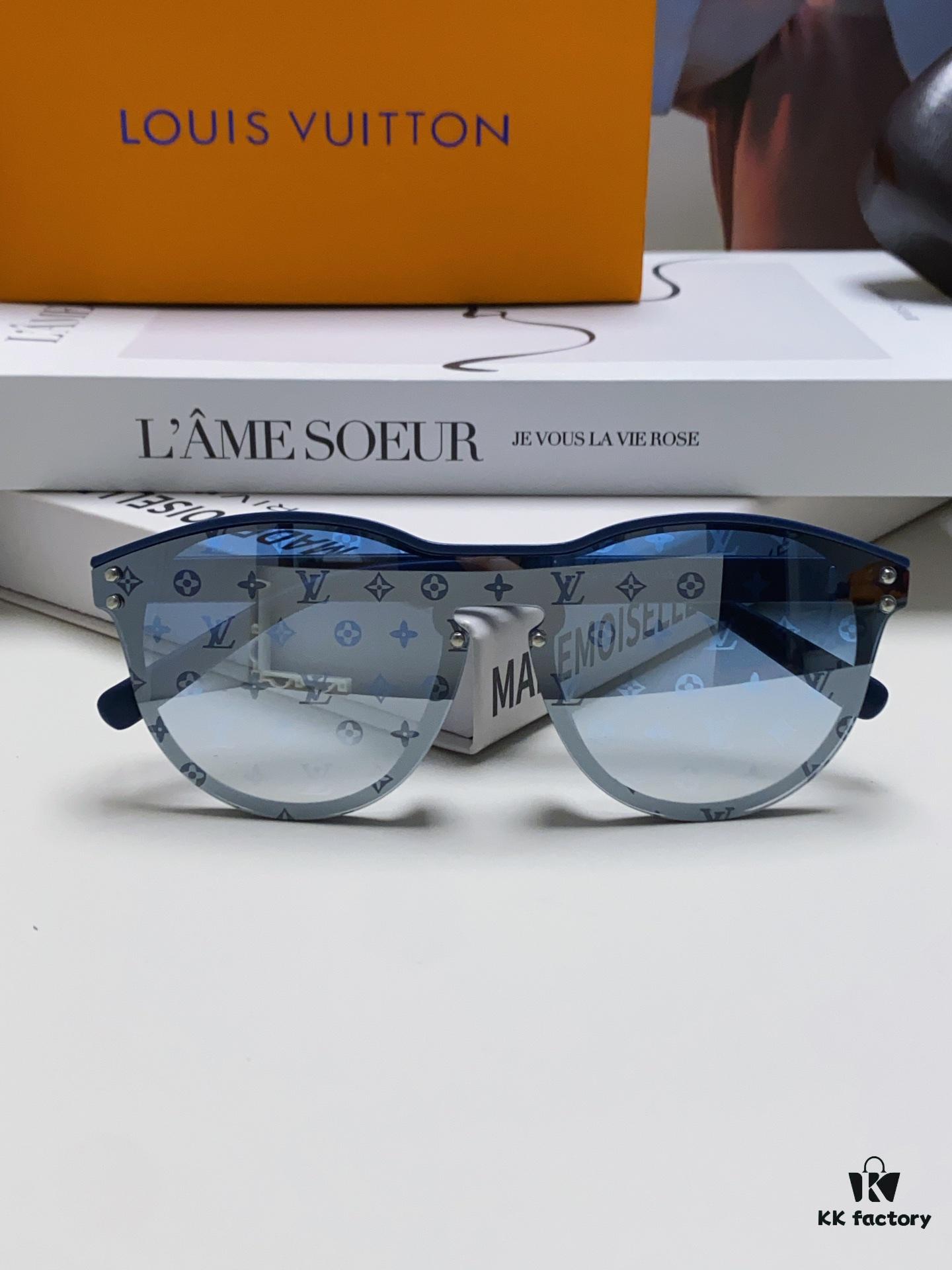 6931af78ccd8ab3d7afa376c LOUIS VUITTON Round Frame Sunglasses with Detailed Design, Original LV Edgeless Style, Classic Temple Logo, High-Quality Construction