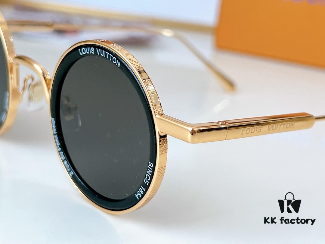LOUIS VUITTON Z2223U Sunglasses