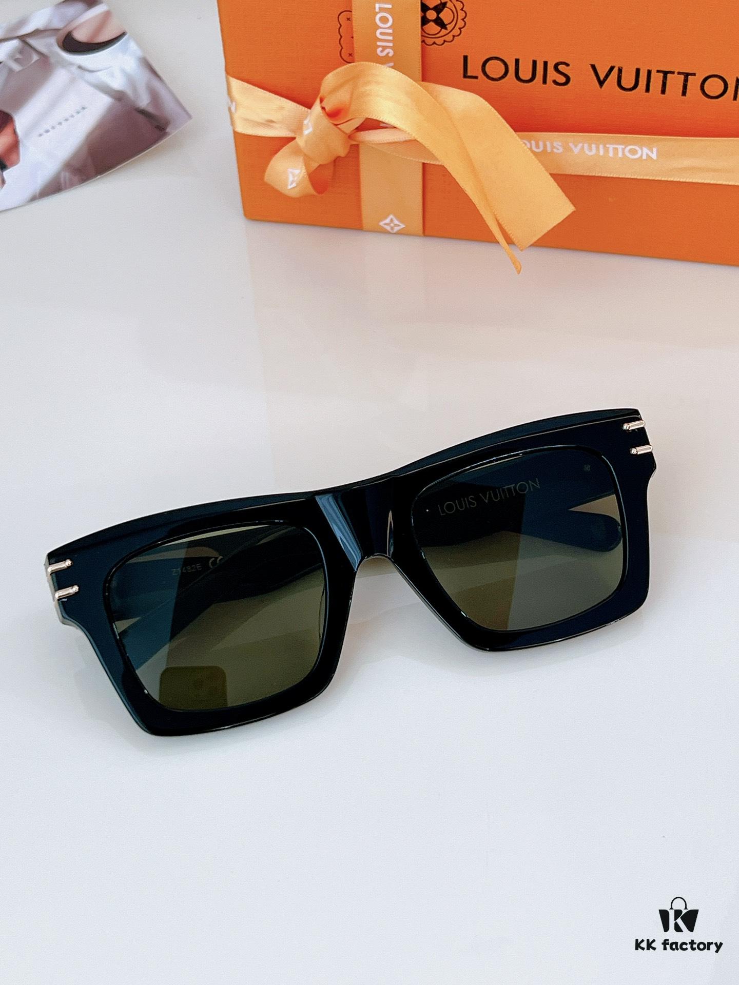 Louis Vuitton Z1483 Sunglasses