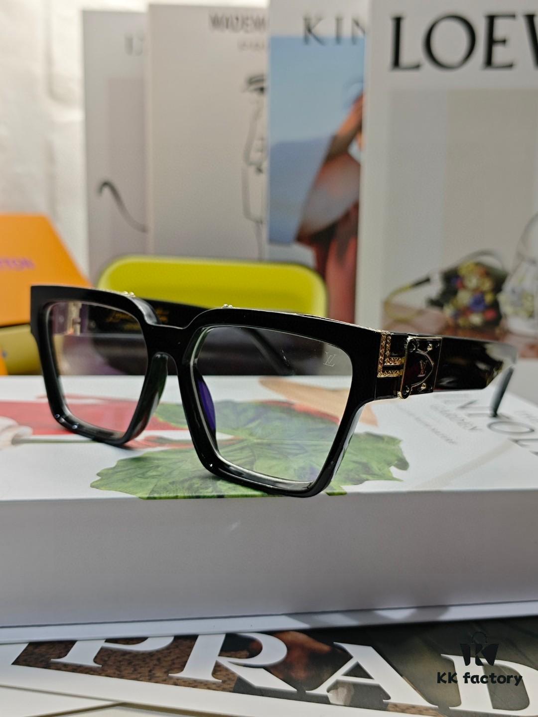 6931af7fccd8ab3d7afa37cf LOUIS VUITTON Original 1:1 Replica Runway Highlight LV Millionaire 6-Color Sunglasses