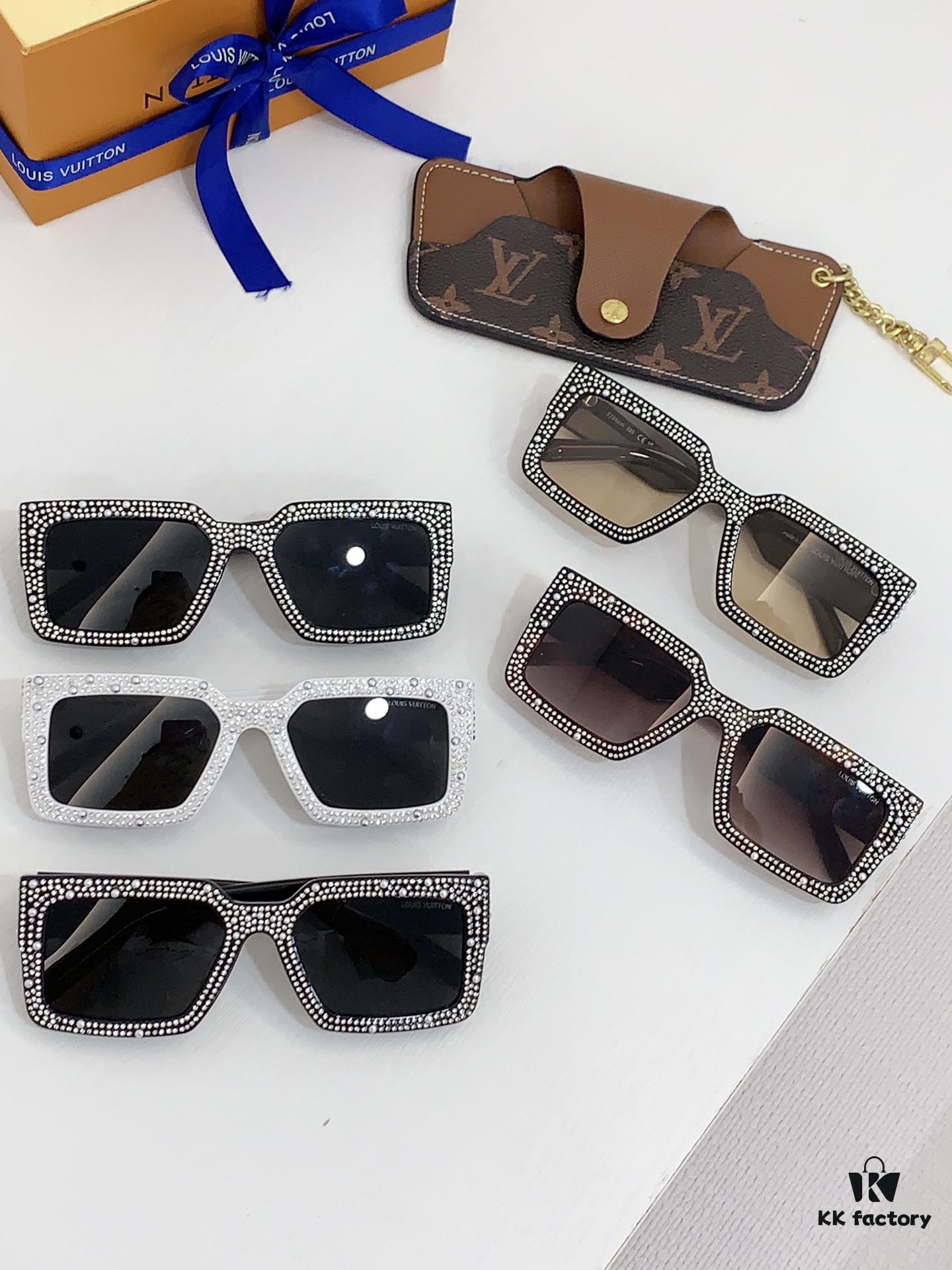 6931af8dccd8ab3d7afa388f Starry Sky Handcrafted Sunglasses LOUIS VUITTON* Model Z2396W Size 54-21-155