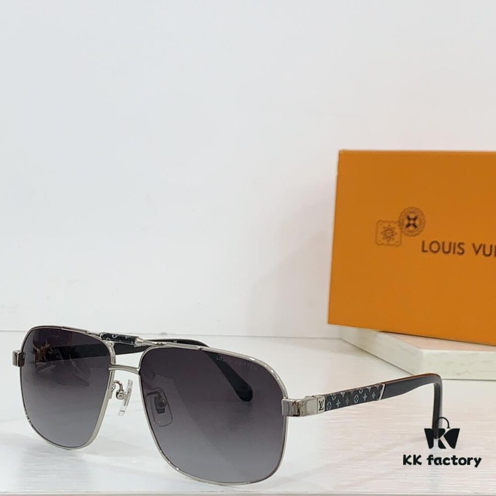 6931af94ccd8ab3d7afa38fc Louis VUITTON Sunglasses