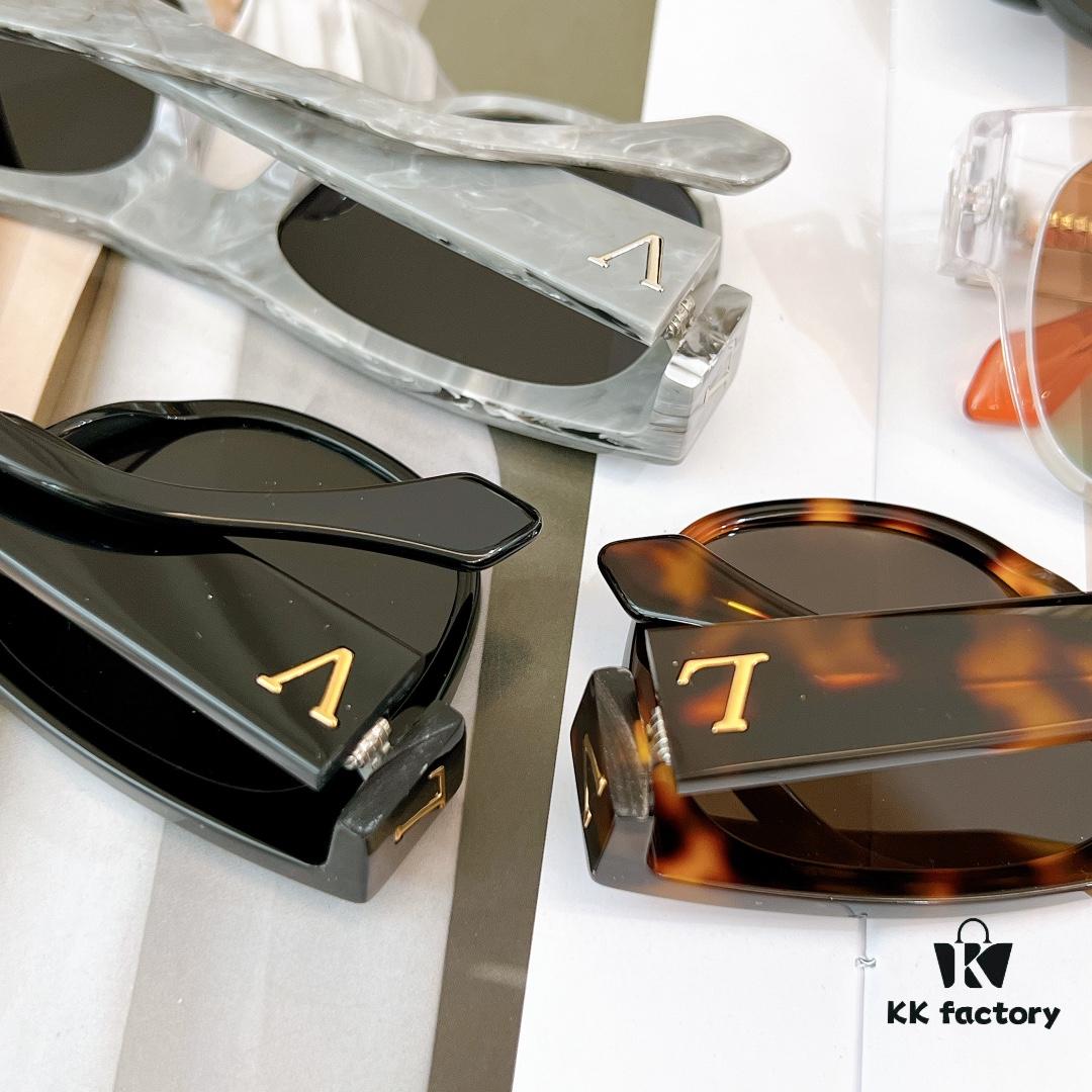 Louis Vuitton Z1344E Sunglasses