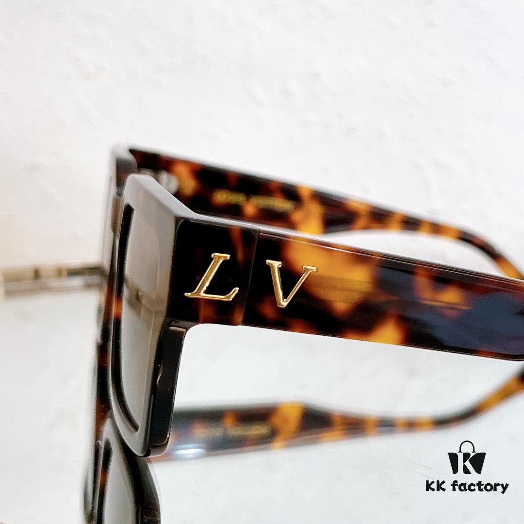 Square Louis Vuitton Sunglasses
