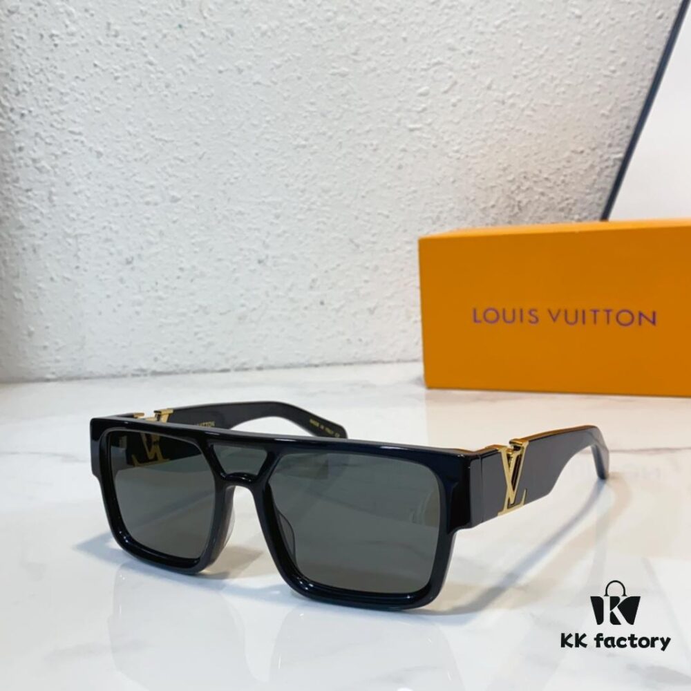 6931af9bccd8ab3d7afa395f 140 Louis VUITTON MOD: Z2062W Size: 133-0-140 Sunglasses