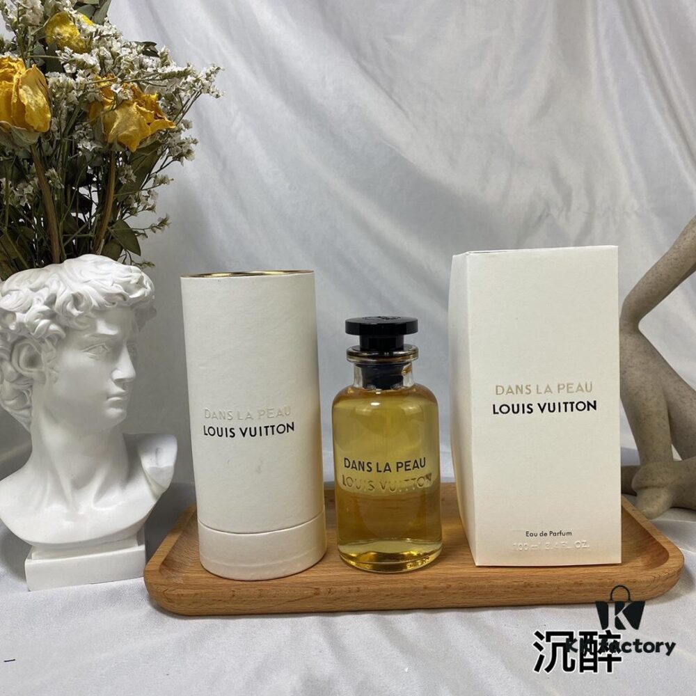 6931afa9ccd8ab3d7afa3a1b Louis Vuitton Dans La Peau Eau de Parfum 100ml