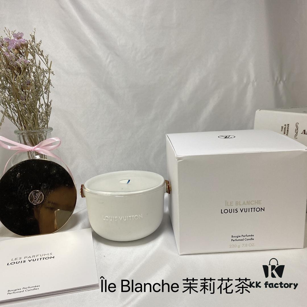 6931afabccd8ab3d7afa3a3b Louis Vuitton 2019 New Arrival Scented Candle 220g - Rose, Jasmine, Patchouli, Pine Forest