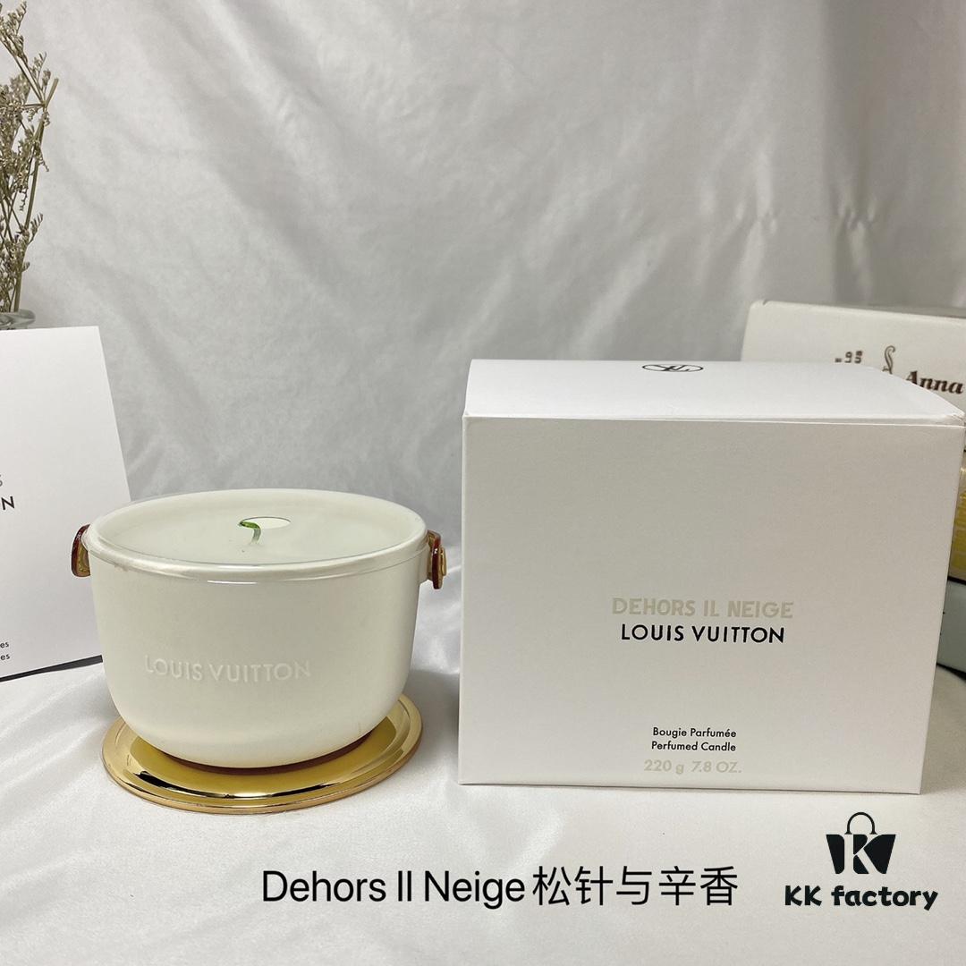 6931afabccd8ab3d7afa3a3d Louis Vuitton 2019 New Arrival Scented Candle 220g - Rose, Jasmine, Patchouli, Pine Forest