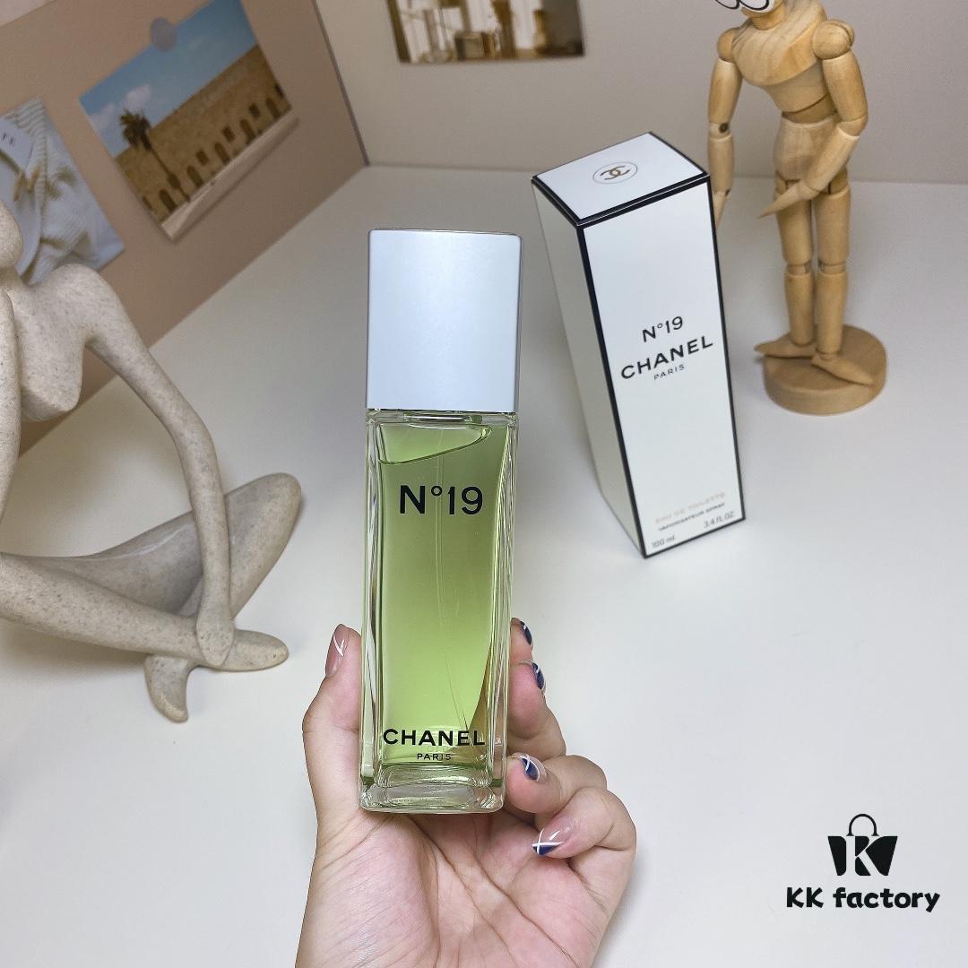 Chanel No. 19 Eau de Toilette 100ml