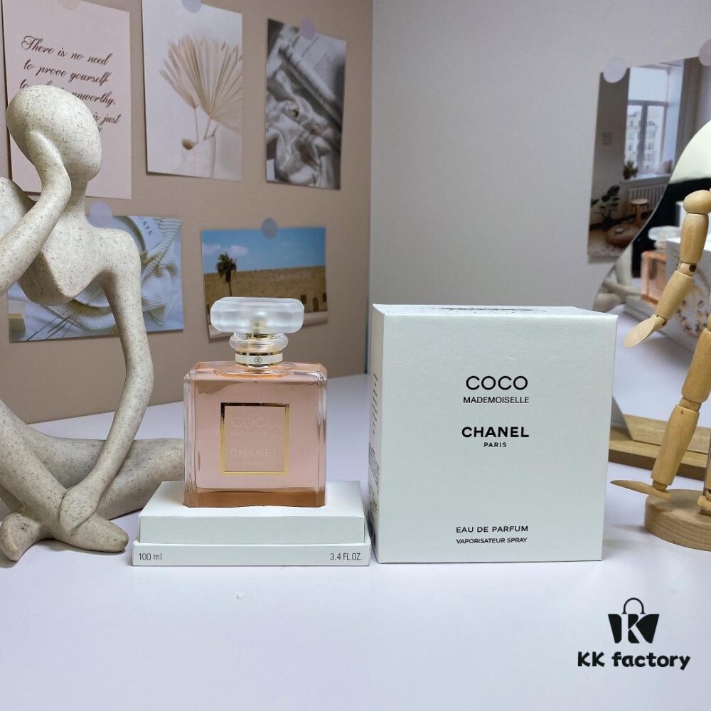 6931afb8ccd8ab3d7afa3af4 Chanel Coco Mademoiselle Eau de Parfum 100ml in Wooden Gift Box