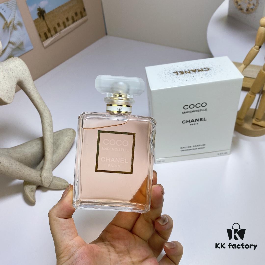 6931afb8ccd8ab3d7afa3af5 Chanel Coco Mademoiselle Eau de Parfum 100ml in Wooden Gift Box