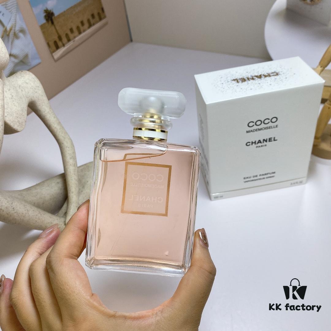6931afb8ccd8ab3d7afa3af7 Chanel Coco Mademoiselle Eau de Parfum 100ml in Wooden Gift Box