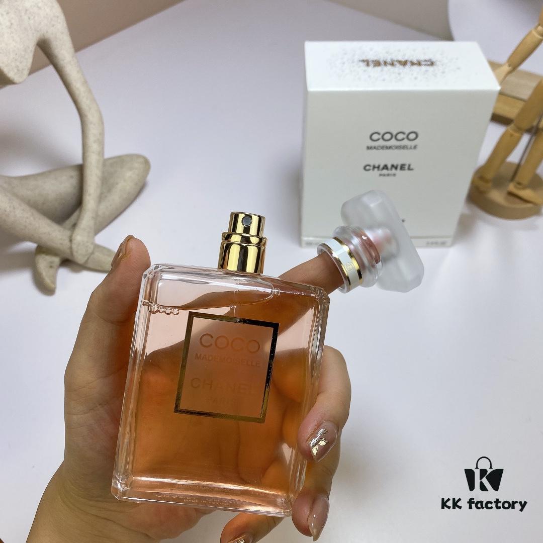 6931afb8ccd8ab3d7afa3af8 Chanel Coco Mademoiselle Eau de Parfum 100ml in Wooden Gift Box