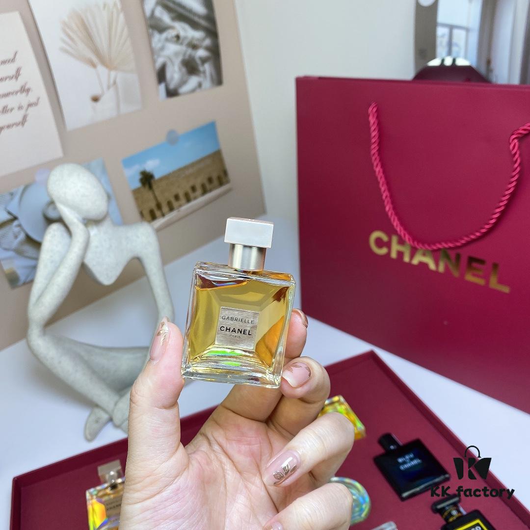 6931afbbccd8ab3d7afa3b1b Chanel 14-Piece New Year Gift Set, Featuring a Collection of Popular Fragrances Including Gabrielle, Chance, Coco Mademoiselle, and No.5 Series