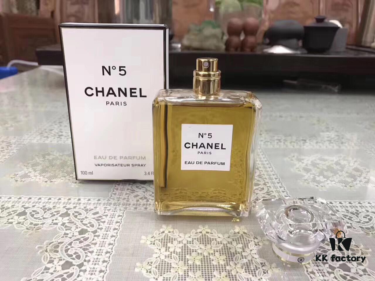 6931afc5ccd8ab3d7afa3bb5 Chanel No.5 100ml Eau de Parfum for Women, Luxurious and Subtle Fragrance, Retail Edition with Handbag