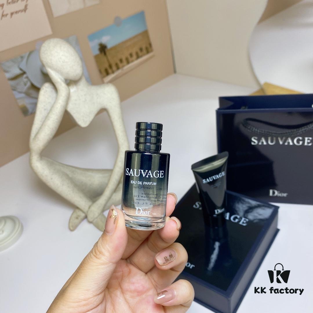 6931afd9ccd8ab3d7afa3cc3 Clearance Dior Sauvage Sample Set Two-Piece EDP Perfume 10ml Shower Gel 20ml