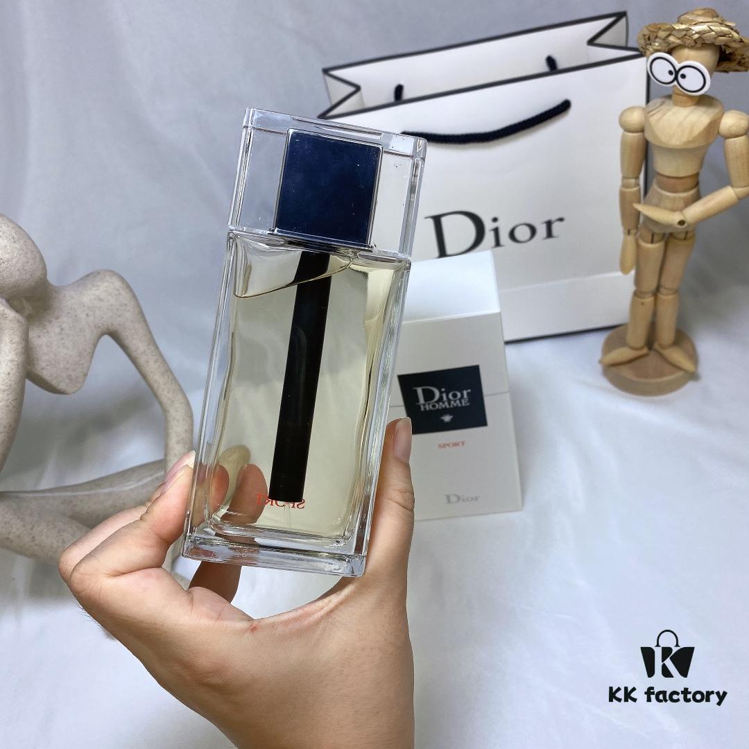 6931afdcccd8ab3d7afa3ce8 Dior Sauvage Eau de Toilette for Men, Sport Edition, 125ml
