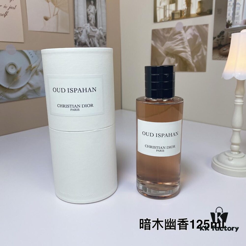 6931afecccd8ab3d7afa3dc8 Dior Collection Oud Rose Wood 125ml
