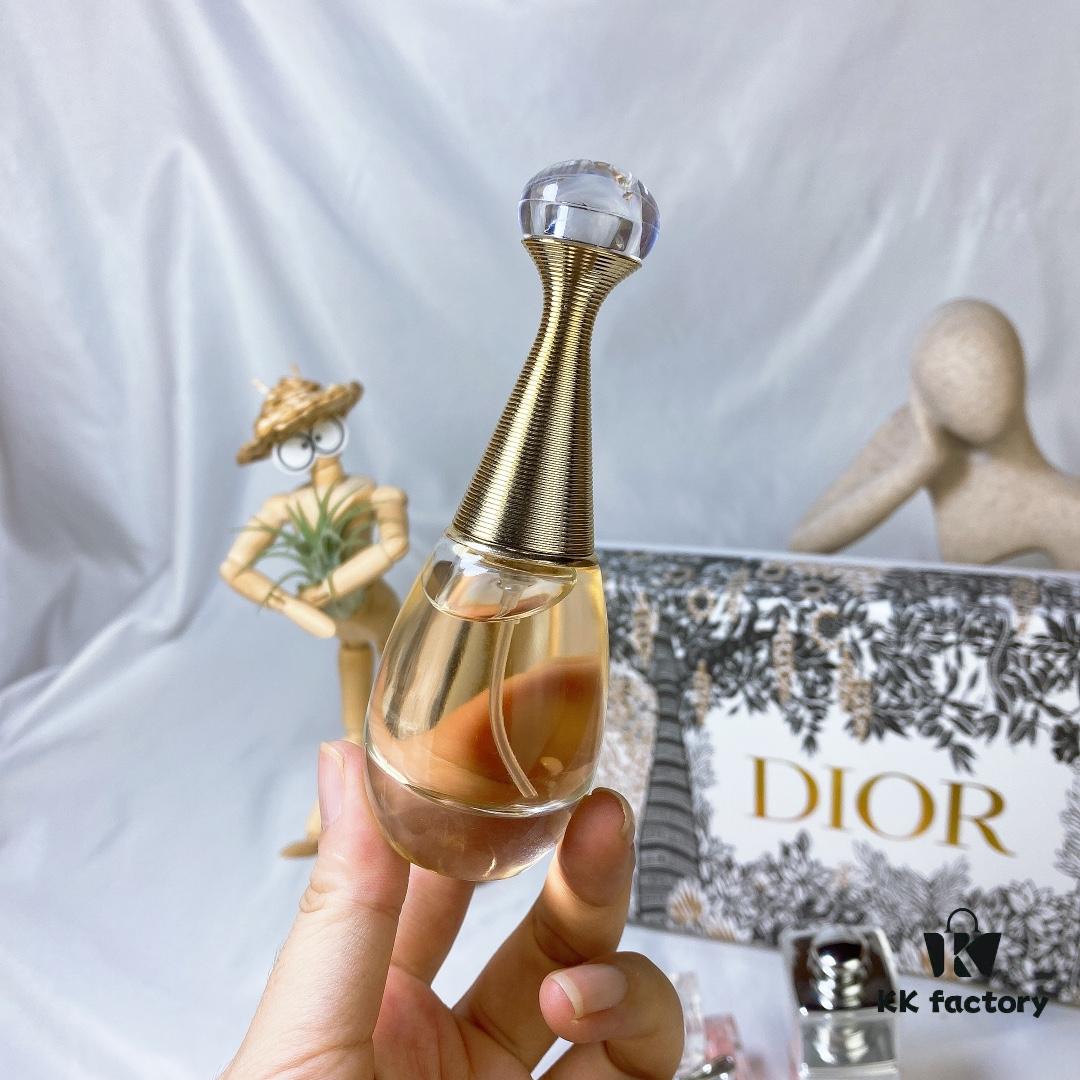 6931aff1ccd8ab3d7afa3dff New Dior Perfume Mini Deluxe Gift Set 4-Piece Set, Including J'adore, Miss Dior, Addict Fresh, and Joy