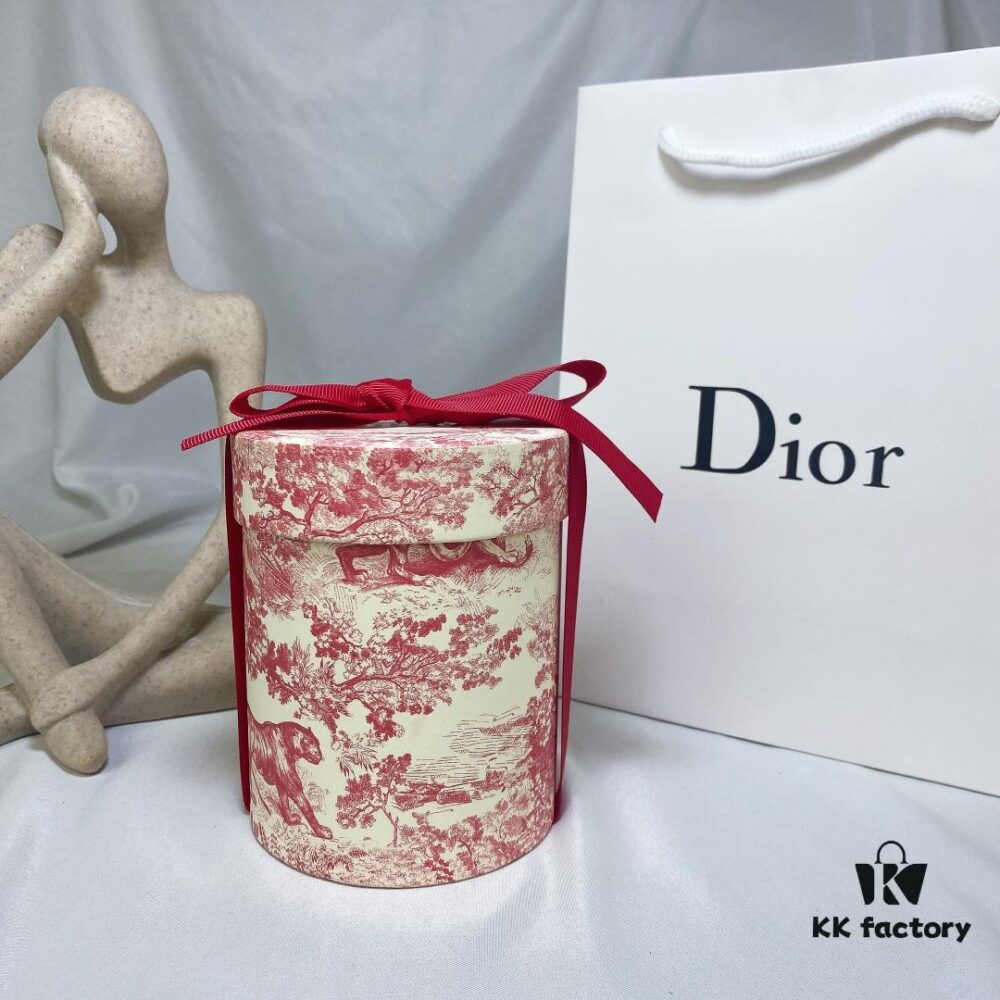 6931aff1ccd8ab3d7afa3e06 Dior Large Red Toile de Jouy Hydrangea Scented Candle Gift Set, Housewarming Gift 280g, with Boutique Shopping Bag