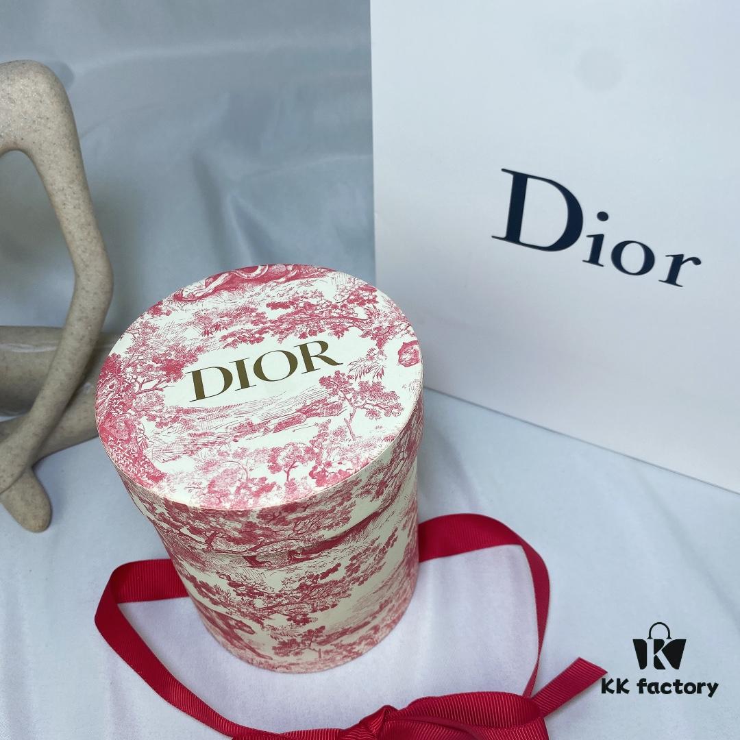 6931aff1ccd8ab3d7afa3e07 Dior Large Red Toile de Jouy Hydrangea Scented Candle Gift Set, Housewarming Gift 280g, with Boutique Shopping Bag