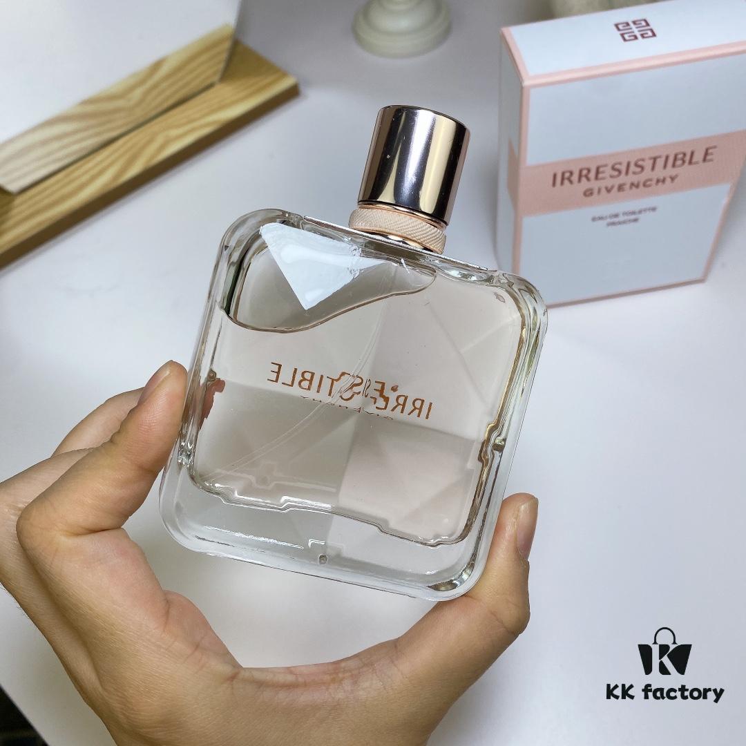 6931afffccd8ab3d7afa3eb7 Givenchy L'Interdit Eau de Toilette 80ml