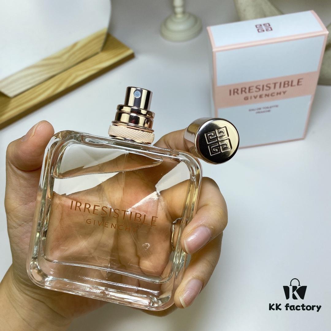 6931afffccd8ab3d7afa3eb9 Givenchy L'Interdit Eau de Toilette 80ml
