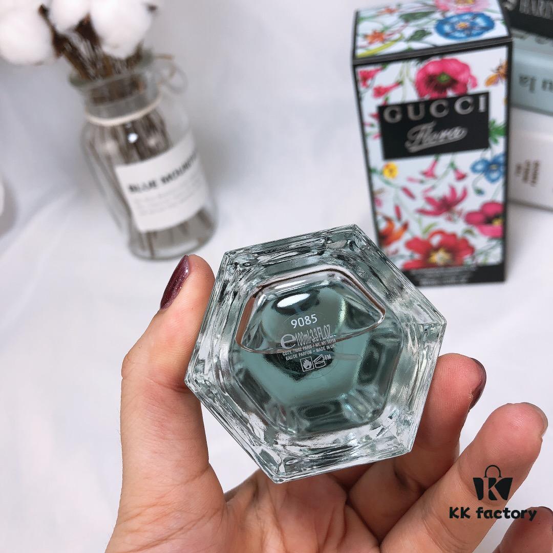 6931b015ccd8ab3d7afa3fc6 Gucci Flora Gorgeous Gardenia Eau de Toilette for Women, 100ml