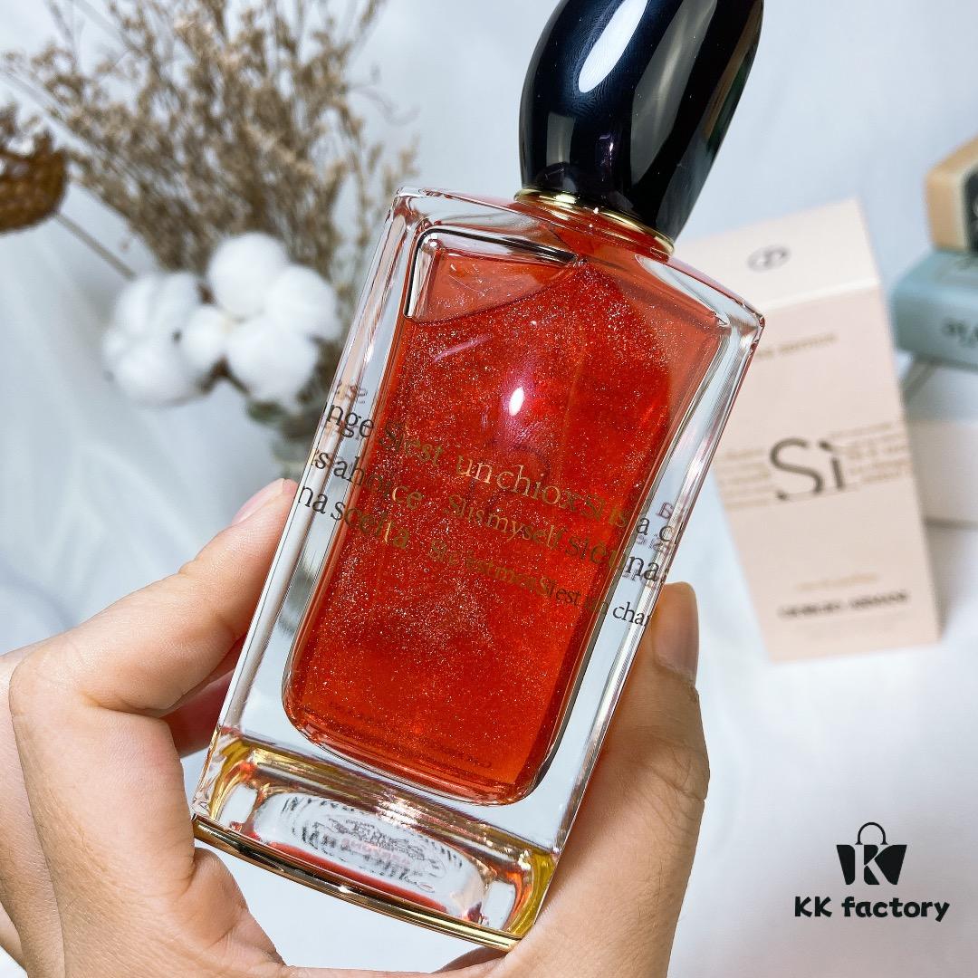 6931f4493a89a121ed54621b Armani Counter Exclusive Gold Limited Love Myself (Flowing Sand) 100ml