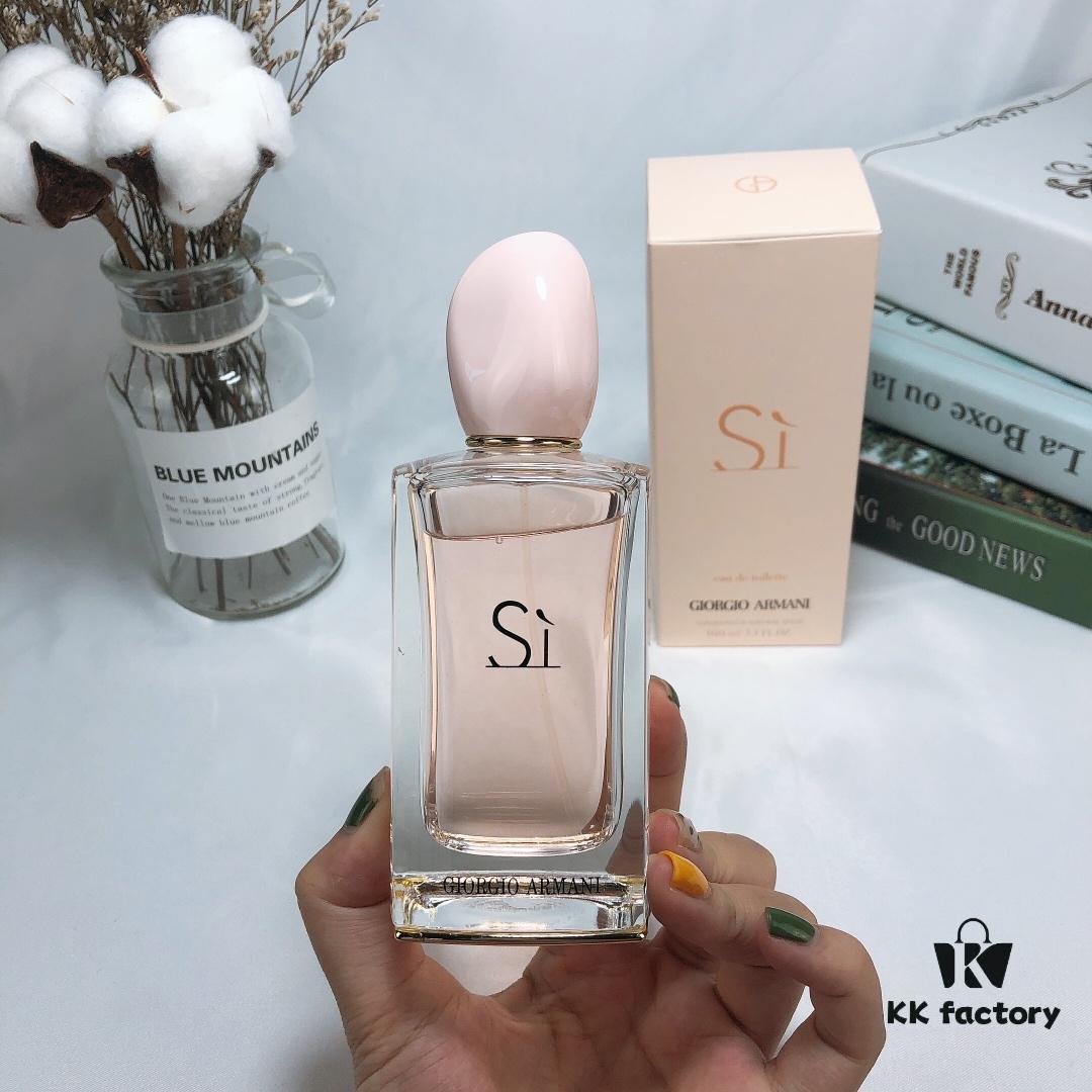 6931f4493a89a121ed546222 Armani Si Fiori Women's Eau de Toilette 100ml