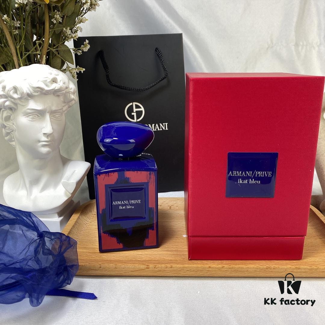 6931f44a3a89a121ed546233 Red Box Spicy Ikat Bleu 100ml, Armani Arman Privé Ikat Bleu 2020
