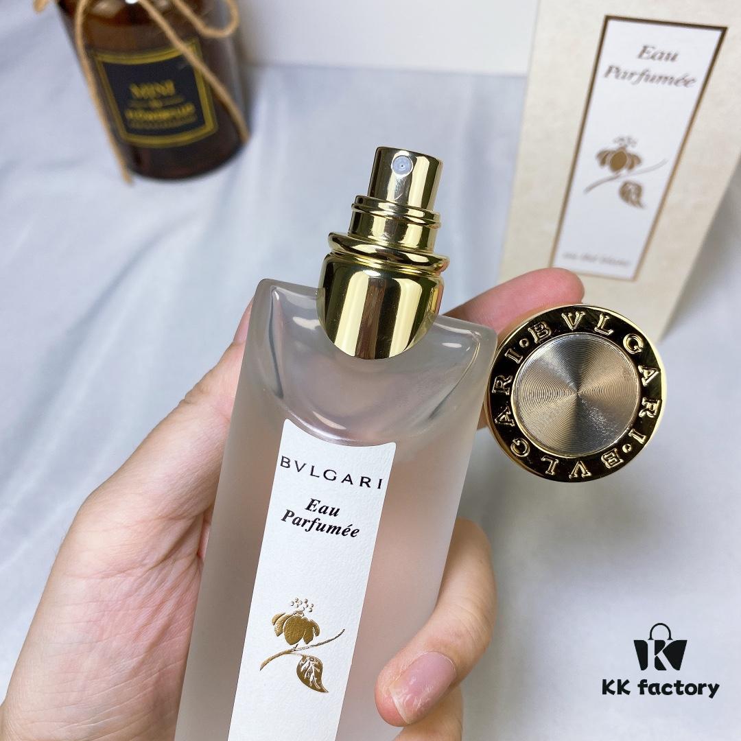 6931f4743a89a121ed546449 BVLGARI Bulgari White Tea Eau de Cologne for Unisex - Pure and Serene White Tea Aroma 75ml