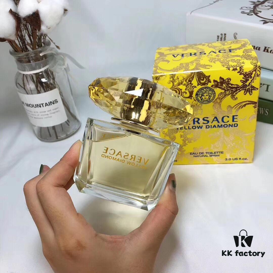 Versace Bright Crystal Eau de Toilette 90ml