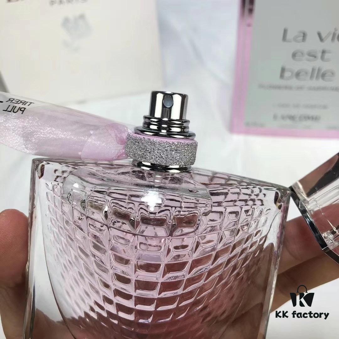6931f48d3a89a121ed54659f Lancome La Vie Est Belle Flowers of Happiness, 2018 - Floral Fruity Fragrance for Women