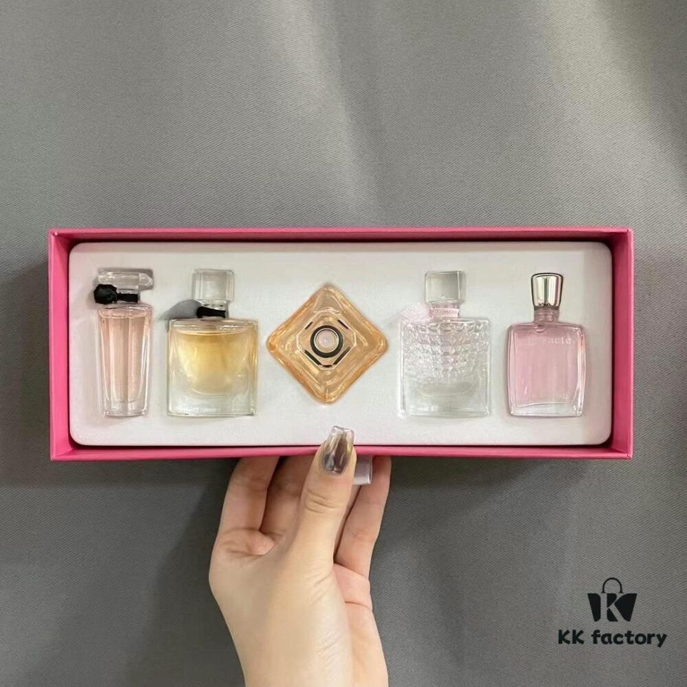 6931f48e3a89a121ed5465ac Lancôme Mini Perfume Set of 5 Pieces – Midnight Rose 5ml + La Vie Est Belle 4ml + L'Amour Toujours 7.5ml + La Vie Est Belle 4ml + Miracle 5ml