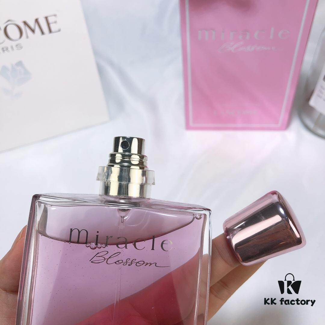 6931f48f3a89a121ed5465c4 Lancome Miracle Blossom, Floral Fragrance for Women