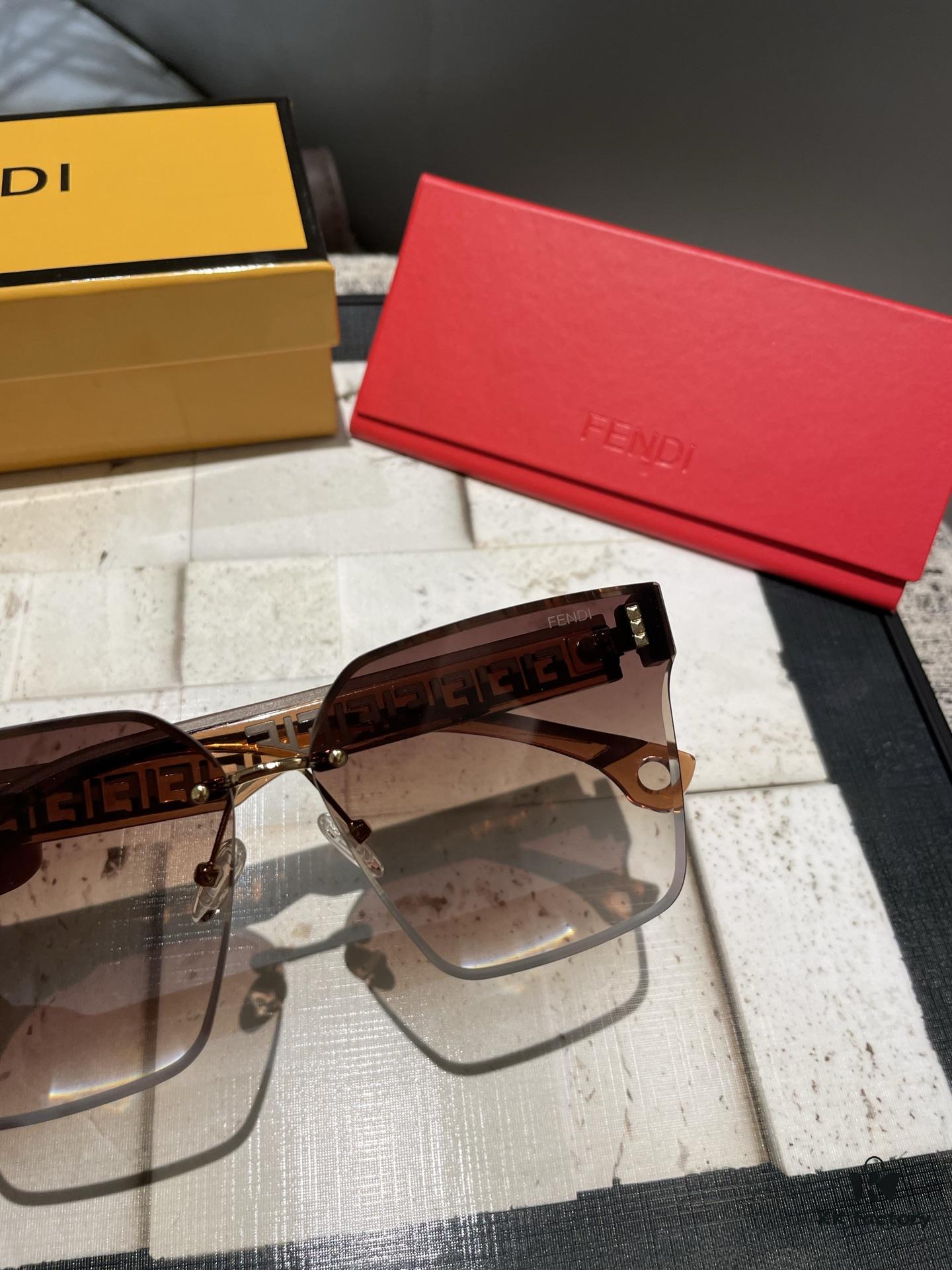 6931f4953a89a121ed546619 Fendi Postar Resin Polarized Sunglasses 😎 New Fashion Chic Style, Reduce Glare and Block Harmful Radiation 🥰 Essential for Travel, Outings, and Driving 🌸