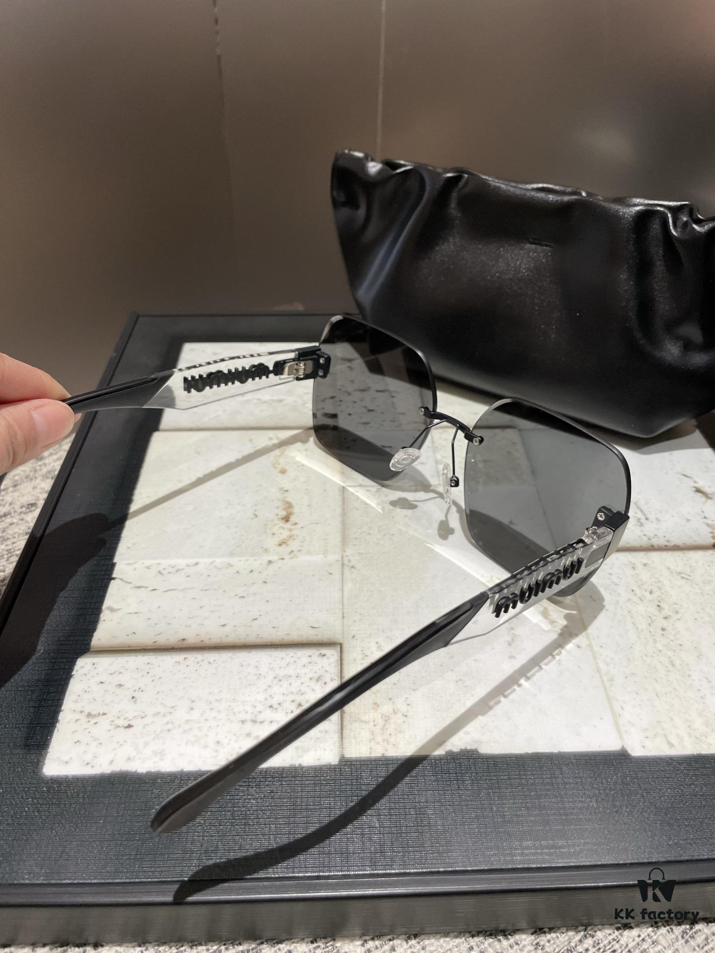 6931f4983a89a121ed546640 Fendi Sparkle Polarized Fashion Elegant Sunglasses for Women