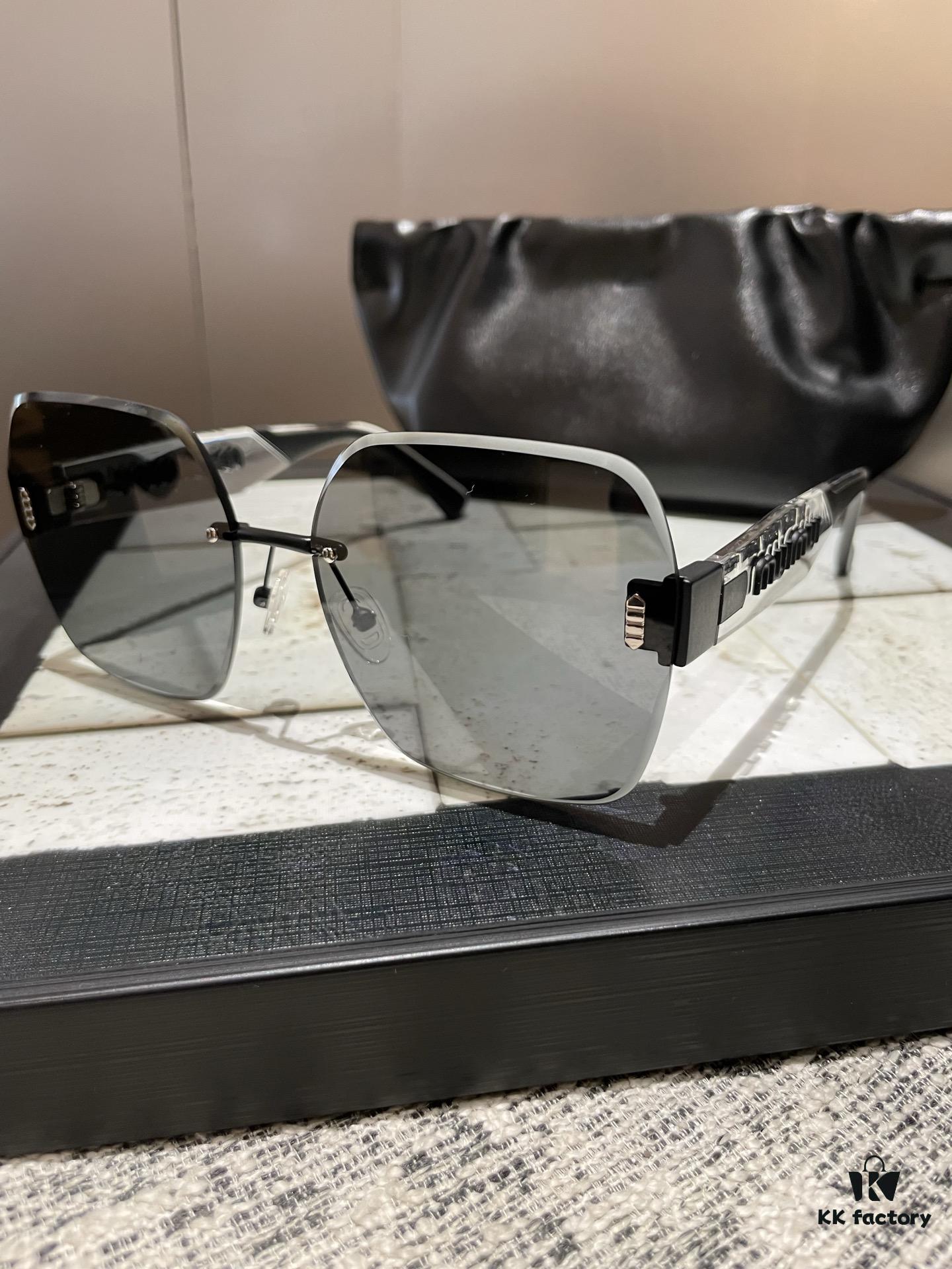 6931f4983a89a121ed546641 Fendi Sparkle Polarized Fashion Elegant Sunglasses for Women
