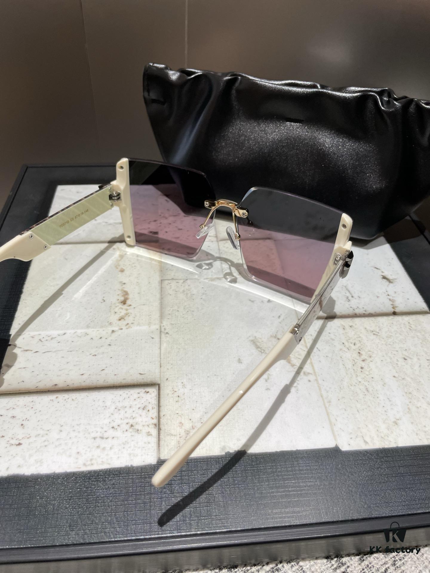 6931f4993a89a121ed546652 Fendi💫 Polarized Fashion Elegant Sunglasses for Women
