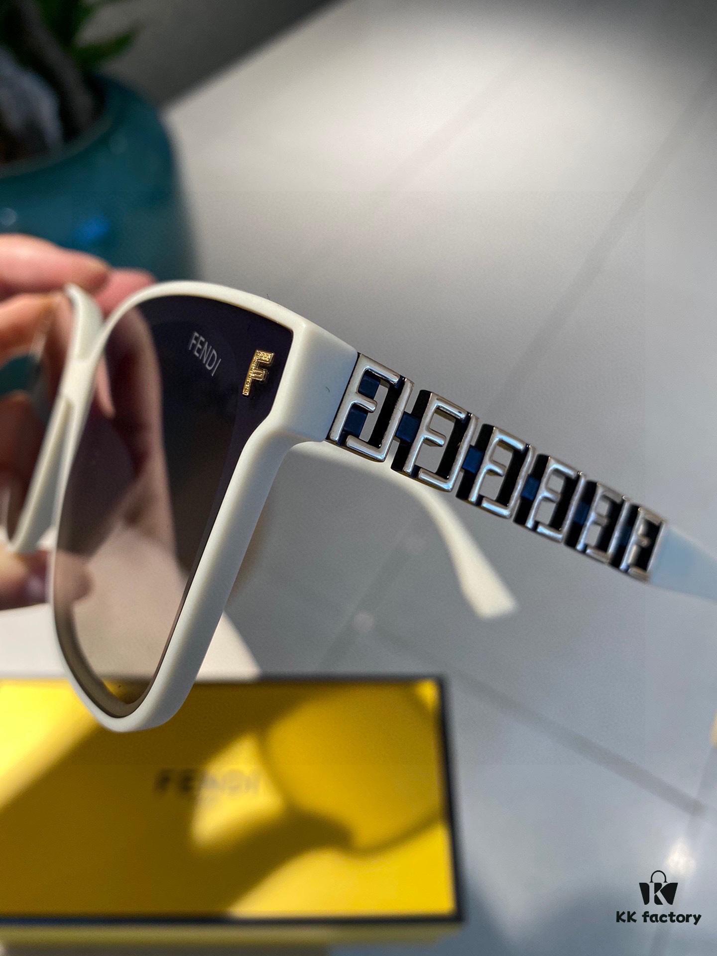6931f49d3a89a121ed546684 Fendi Polarized Metal Women's Sunglasses