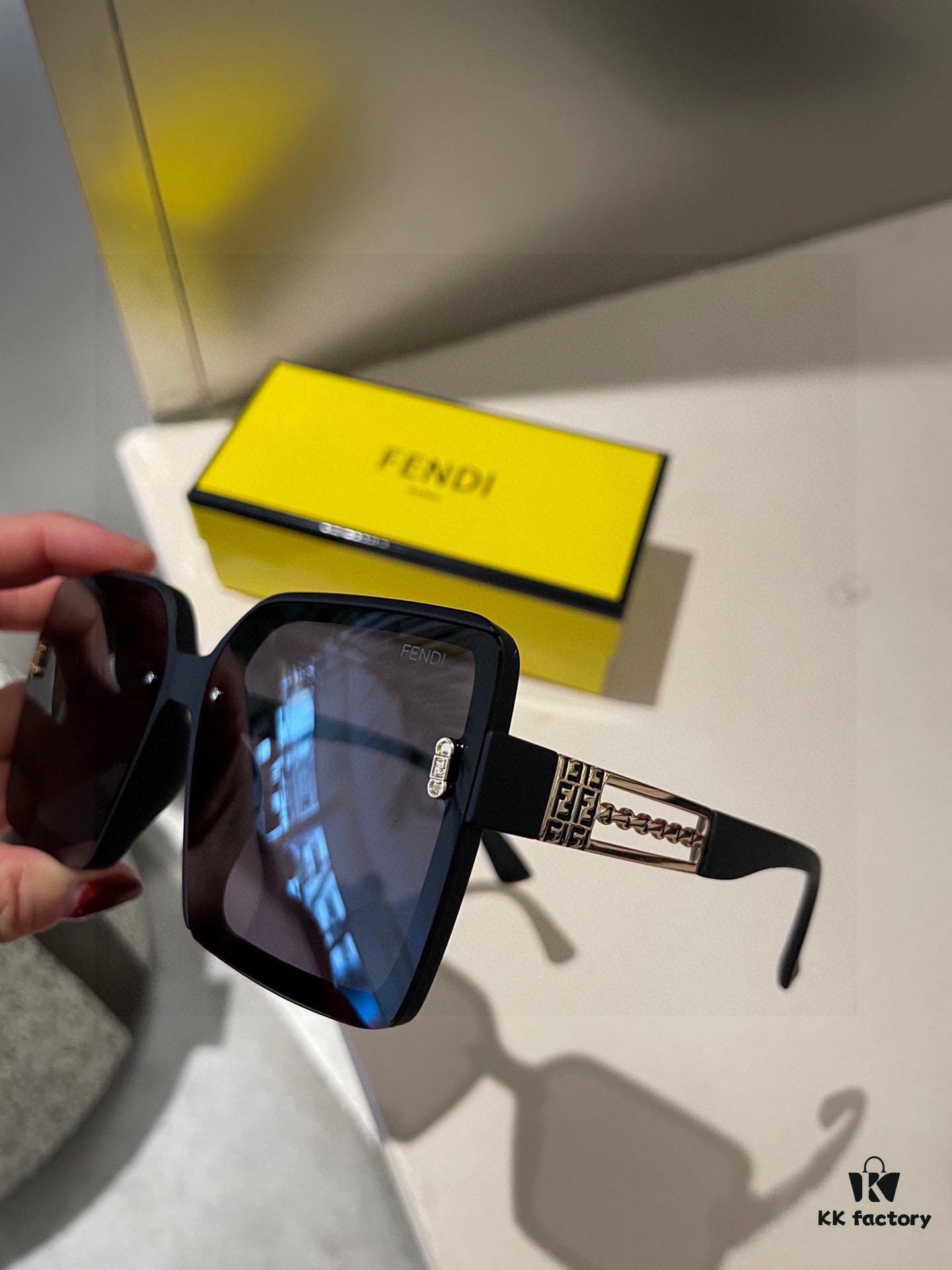 6931f49e3a89a121ed54669b Fendi Polarized Series 2024 New Arrival Polarized Sunglasses, Multiple Styles