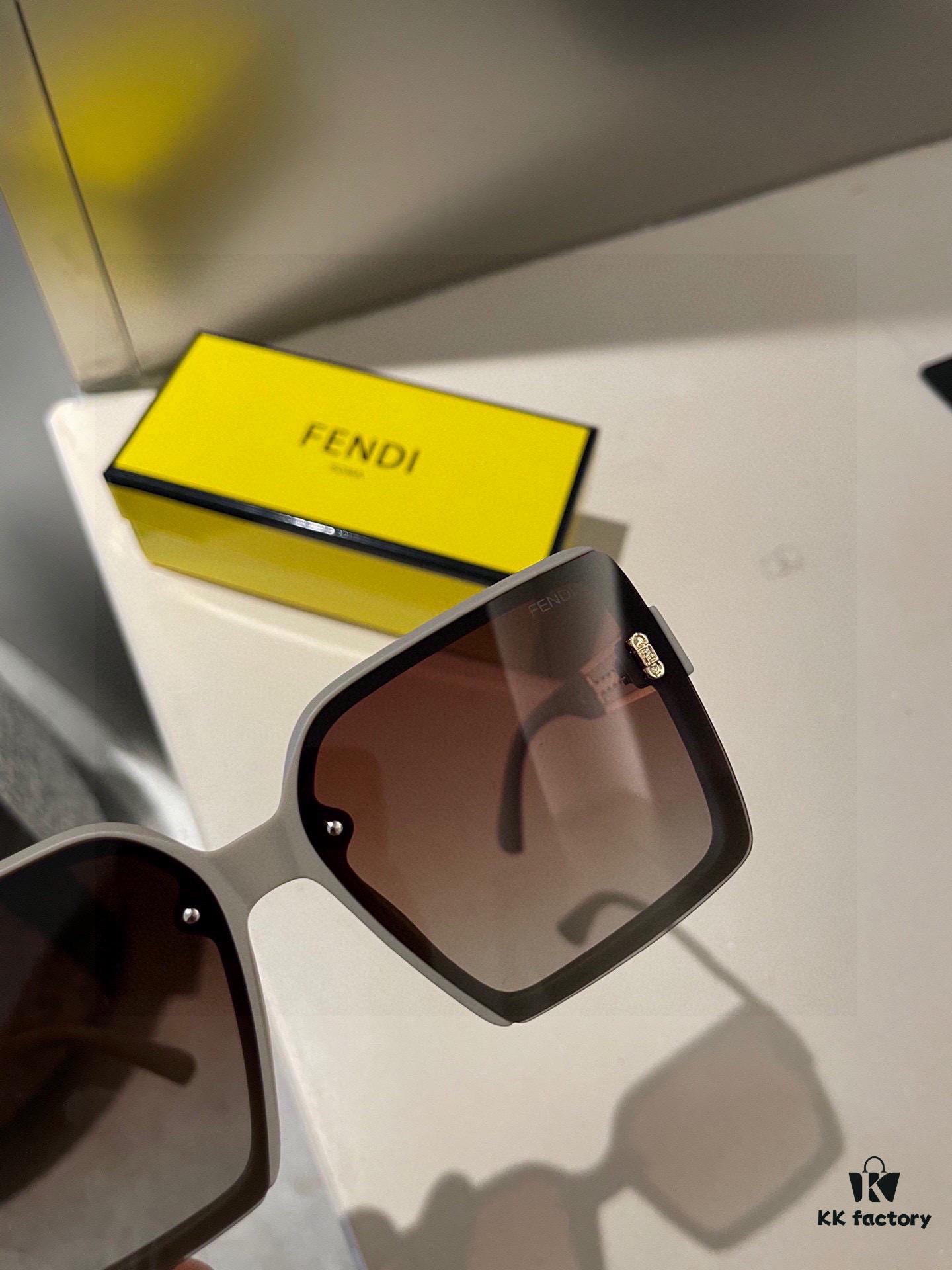 6931f49e3a89a121ed54669d Fendi Polarized Series 2024 New Arrival Polarized Sunglasses, Multiple Styles