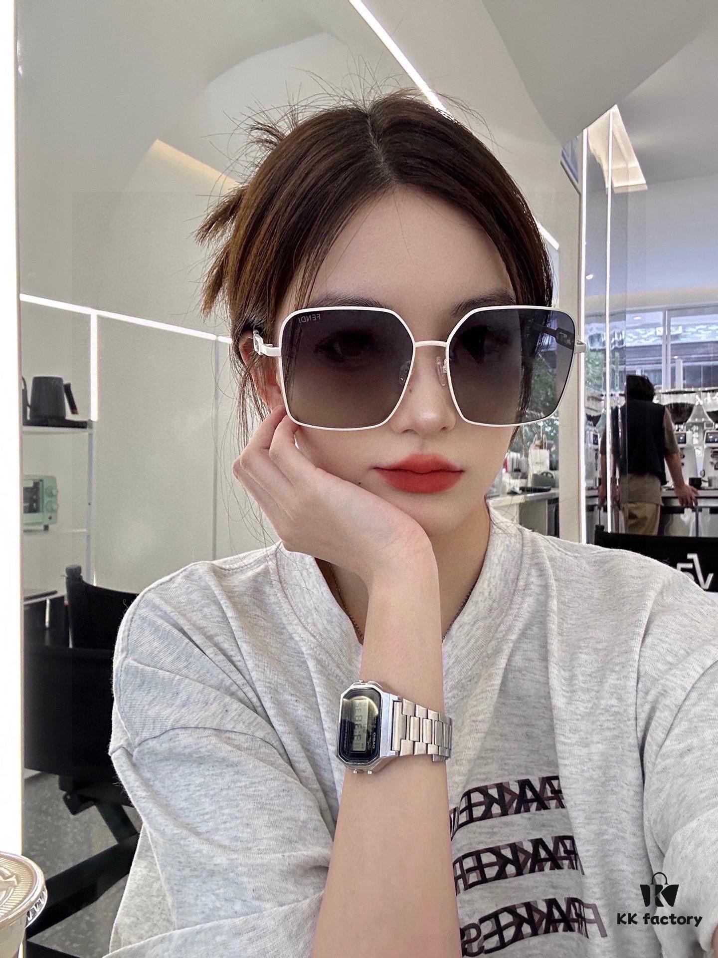 6931f49f3a89a121ed5466a8 Fendi Polarized Series 2024 New Arrival Polarized Sunglasses, Multiple Styles