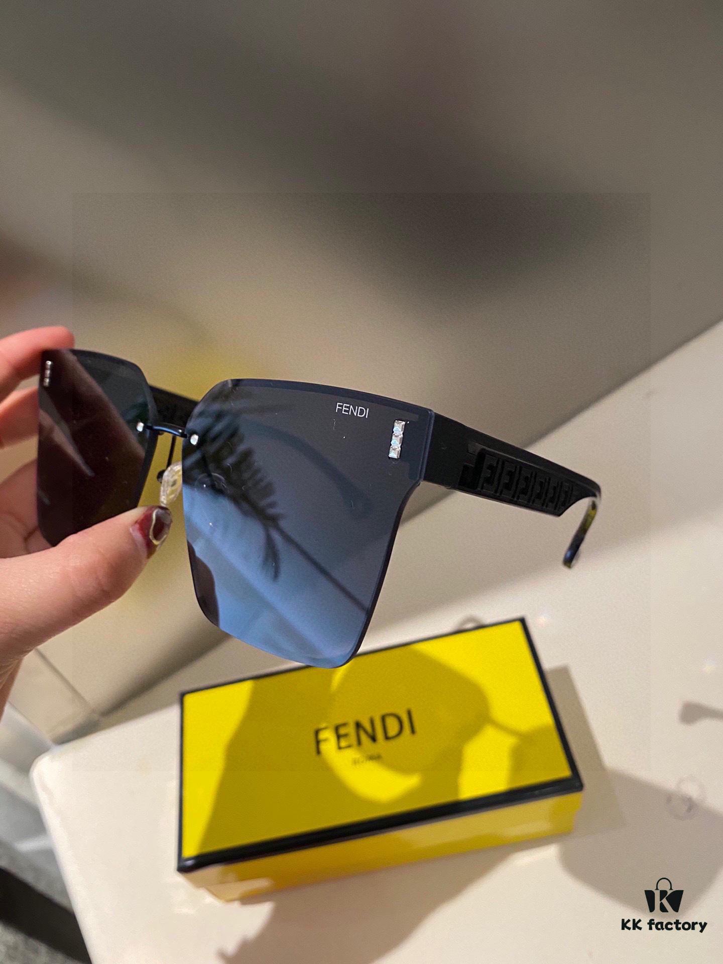 6931f4a13a89a121ed5466cb Fendi💌 Polarized Resin Sunglasses😎 New Fashion Chic Sun Glasses Reduce Glare, Block Harmful Radiation, Essential for Travel and Daily Wear🌸 Ideal for Driving🧐 Brand Philosophy - Trends Come and Go, but Style Remains Forever🥳 6115 Eyewear