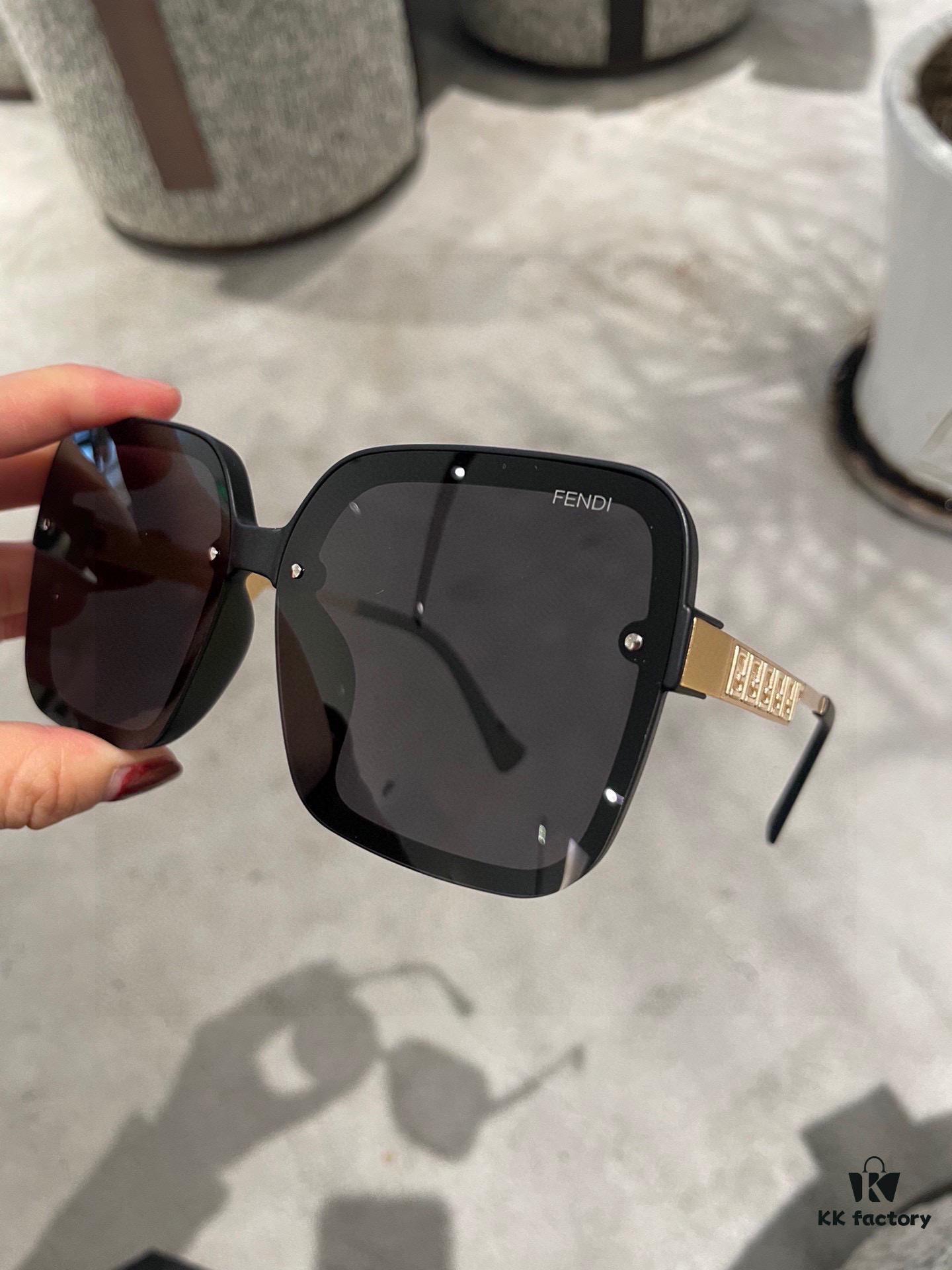 6931f4a43a89a121ed5466f3 Fendi Women's Polarized Sunglasses 🕶️ Fashionable Face-Framing Luxury Style Trendy Design Recommended from Live Stream (6071)