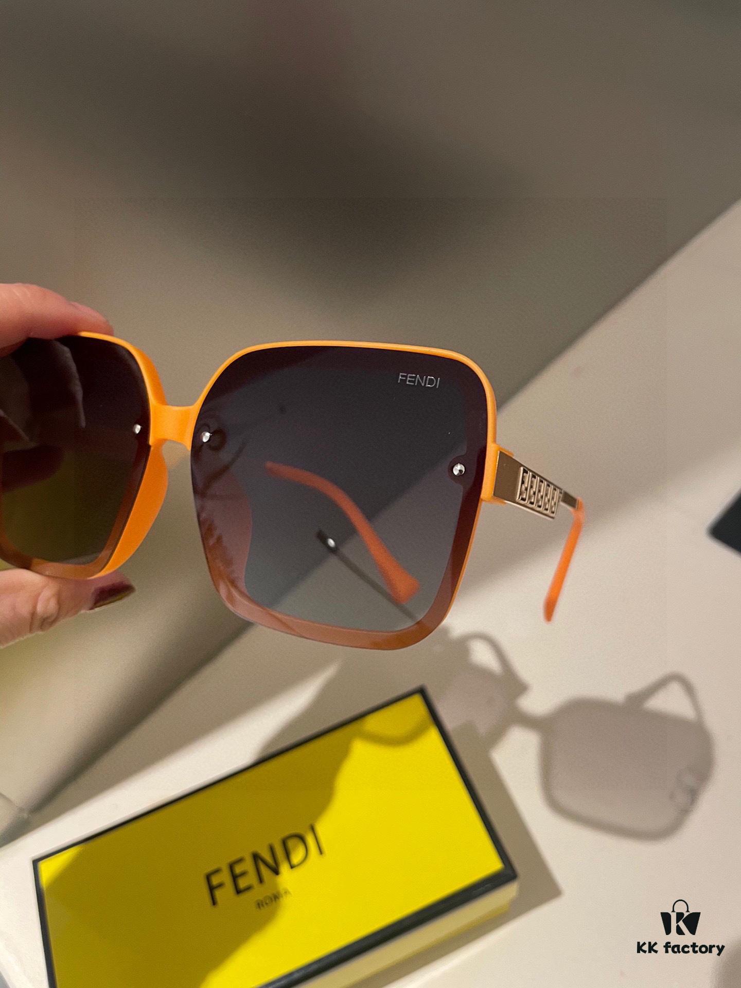 6931f4ad3a89a121ed54677f Fendi Women's Polarized Sunglasses 🕶️ Fashionable Face-Framing Designer Style Recommended Live Streaming Model (6071) Eyewear