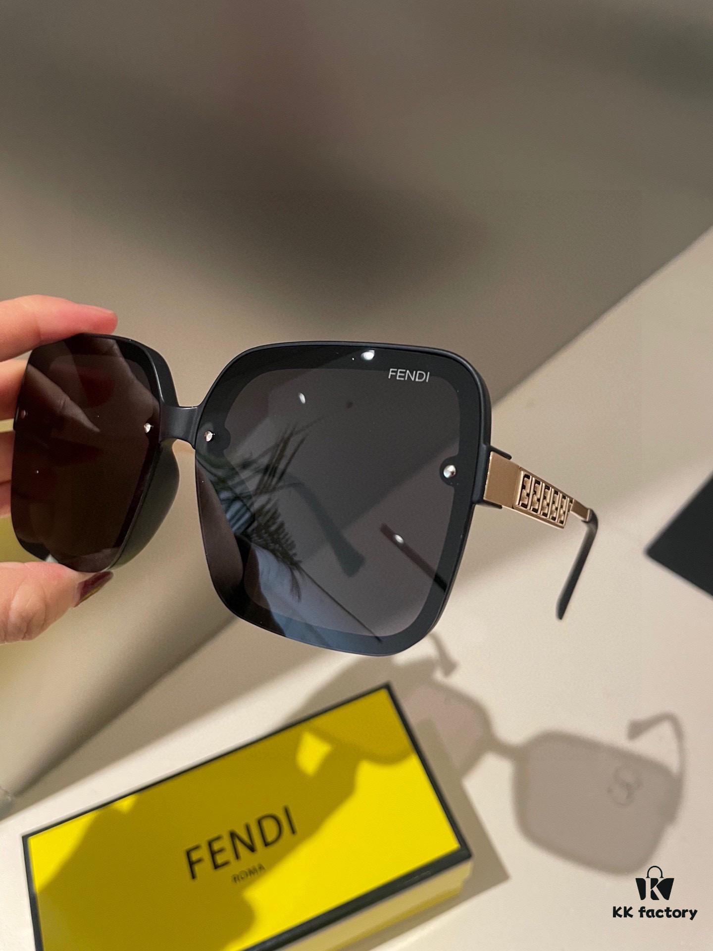 6931f4bb3a89a121ed54684a Fendi Women's Polarized Sunglasses 🕶️ Fashionable Face-Framing Designer Style Popular Live Stream Recommendation (6071) Eyewear