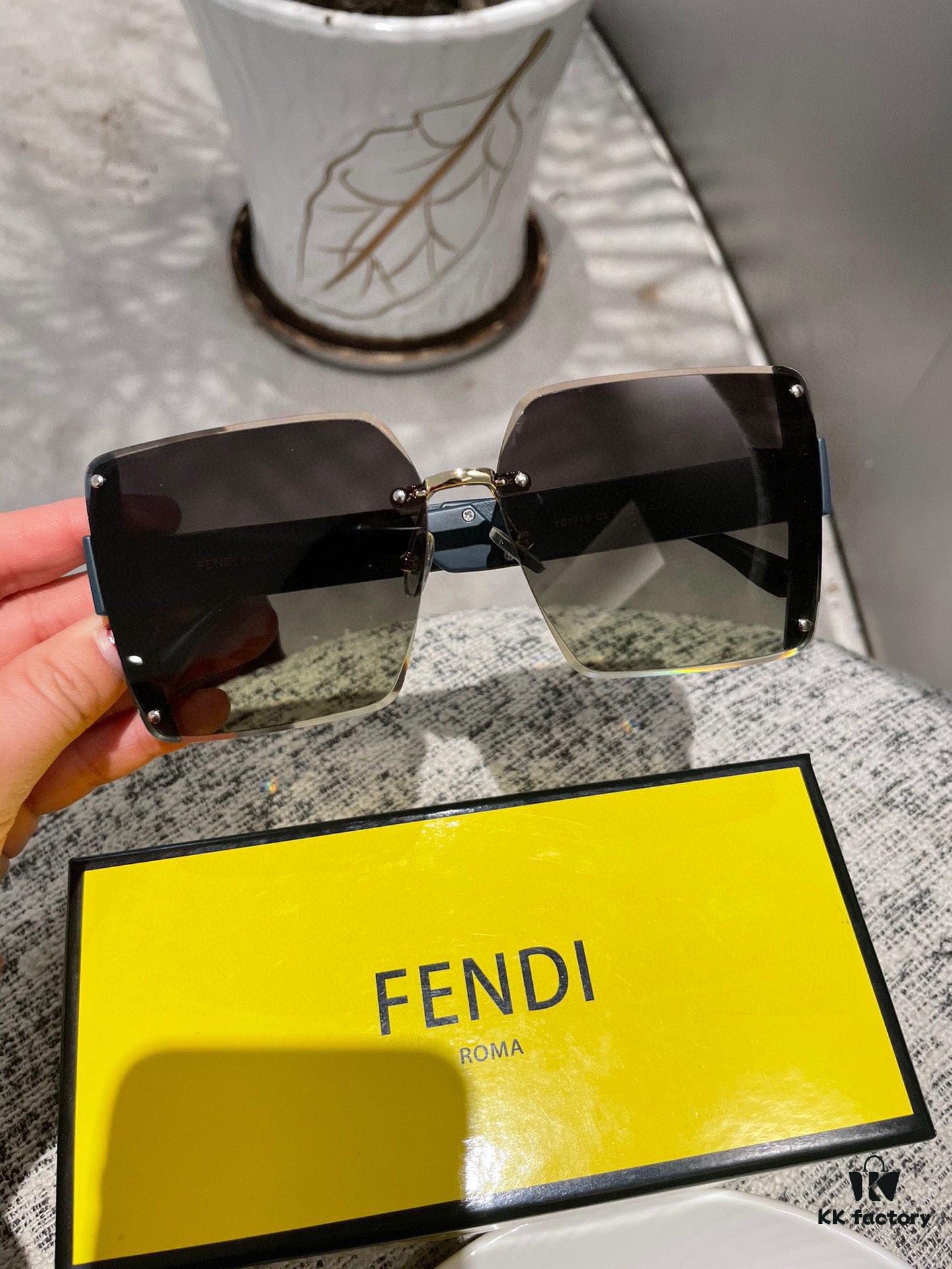 6931f4bc3a89a121ed546857 Fendi 💫 Polarized 💫 Fashionable and Elegant Sunglasses for Women